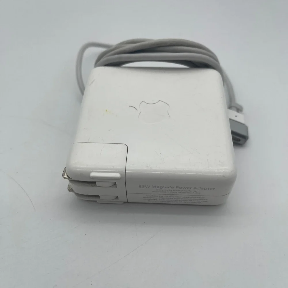 Apple 85W MagSafe MacBook Pro Charger A1290 White T-Style Connector